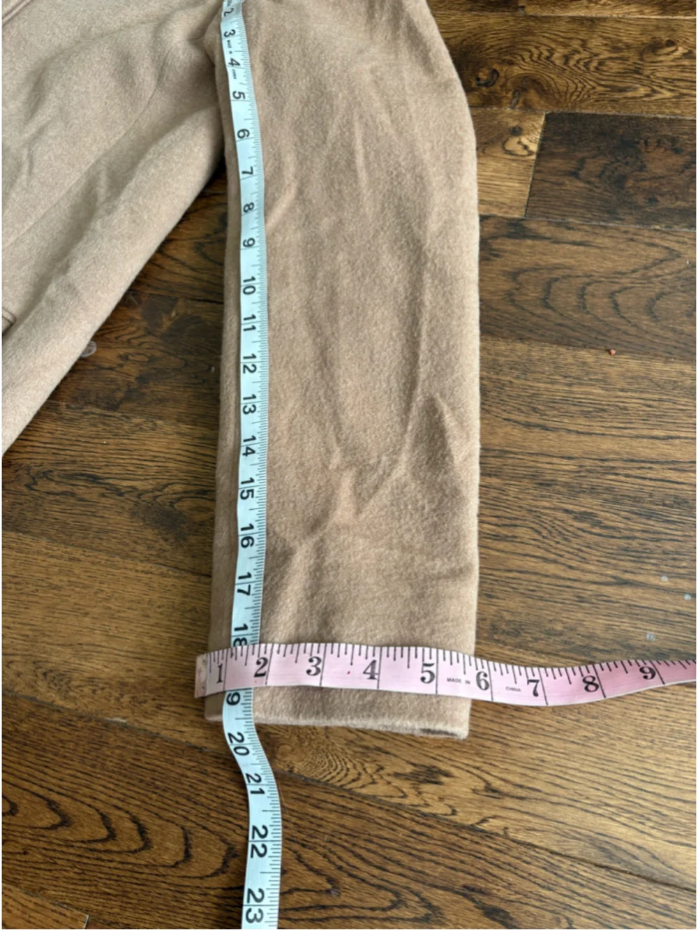 Women's Uniqlo Wool and Cashmere Blend Coat in Brown Size Medium